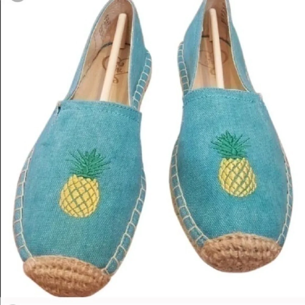 Aqua/Pineapple Espadrilles Flats size 6